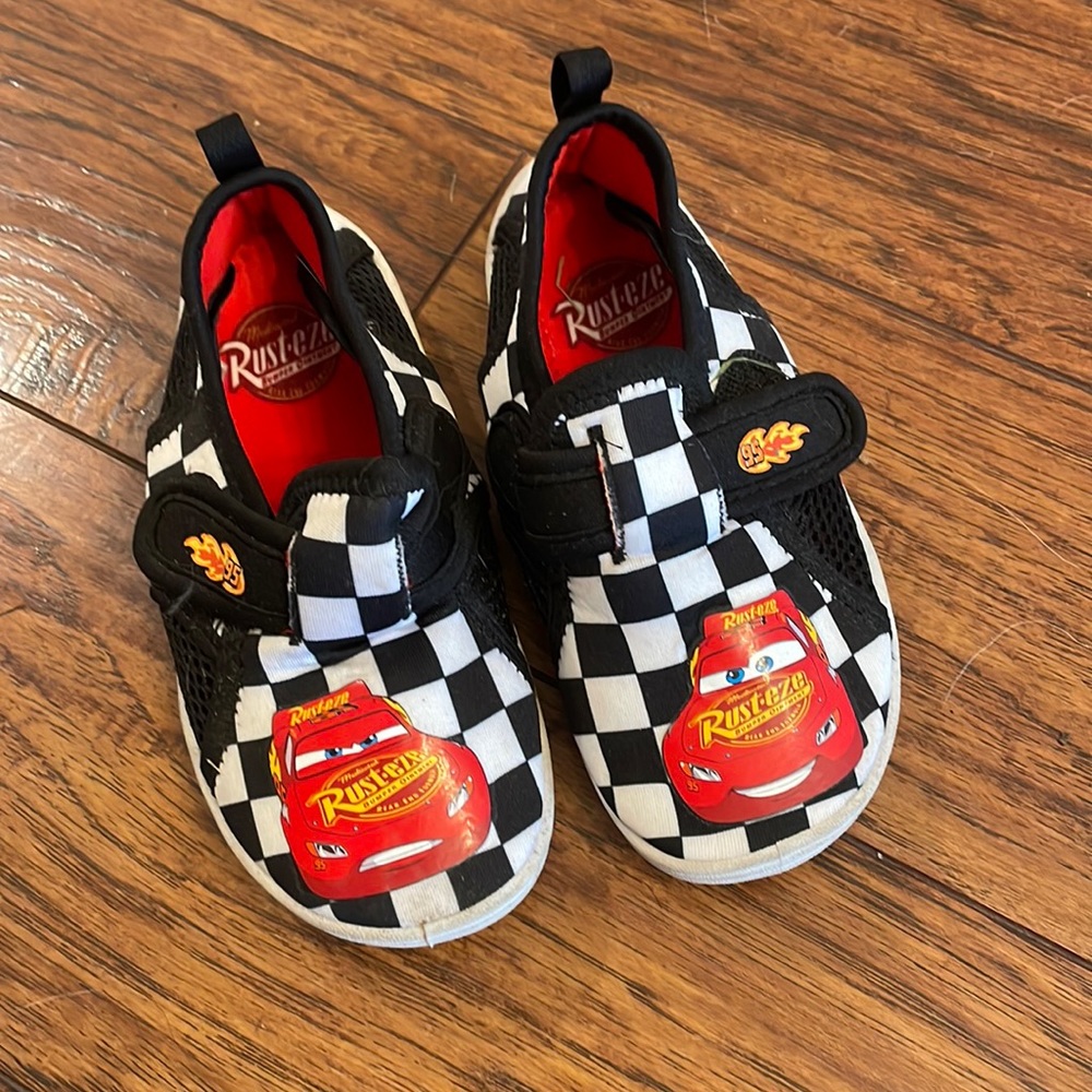 Disney Brand Lightning McQueen Water Shoes, Toddler 10